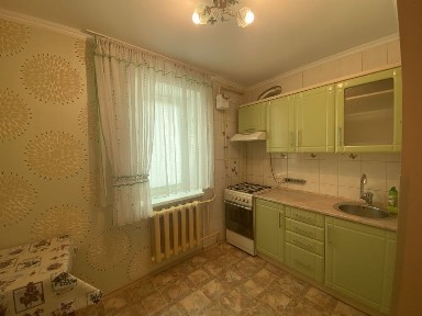 Оренда квартири Крошня (вулиця Крошенська) довготривала оренда від 6 місяців