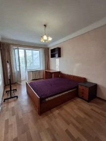 Київ, Червоноткацька вул., 22А