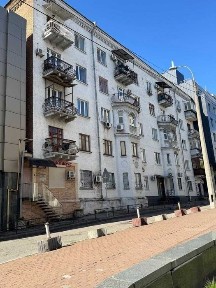 ПРОДАЖ затишної 2-х кімнатної 56 м кв квартири 