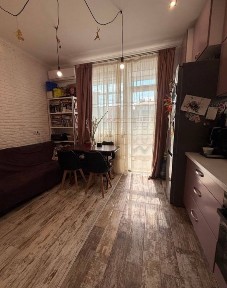 Продам простору 1 кімнатну квартиру 52кв-79900₴