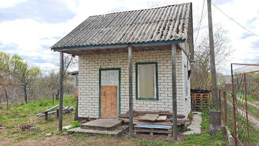 Дача, біля м. Прилуки. СТ НАФТОВИК, цегляний будинок, ділянка 5 соток