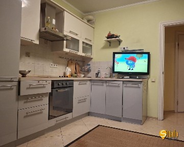 Продажа 1-комнатной квартиры 45 м², Драгоманова ул., 12А