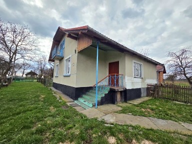 Продається затишний будинок у селі Сихів (15 км до Стрия)