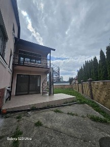 Продаж будинку на околиці Луцька