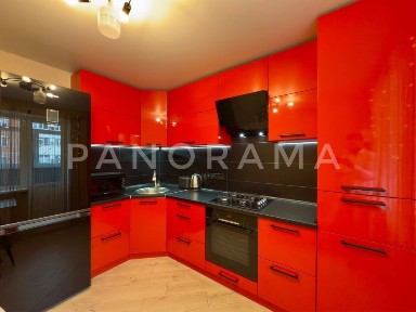 2 кімнатна квартира в центрі, 62м2