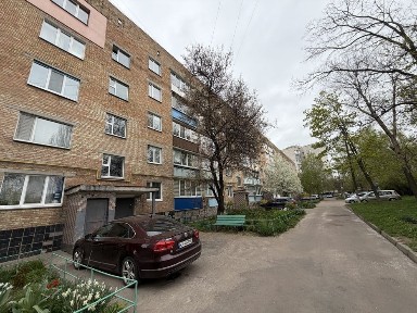 Продам 2 к кв вул. В. Гудзя 18, розглядаємо Державні Програми !