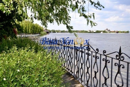 Оренда будинка з виходом на реку. Конча-Заспа. Старокиївська