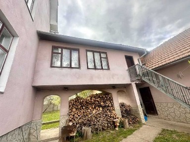 Продаж будинку в м. Галич біля Дністра з ділянкою 20 сот.