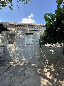 Продам частину будинку на Правому березі, р-н Червоний Камінь