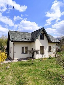 Продаж будинку 30 км від Львова с. Тростянець Миколаївський район 25 сот. землі, є гараж, неподалік ліс. Можлива купівля за Bitcoin можливий торг!