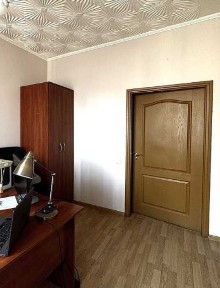 Киев, Амвросия Бучмы ул., 5