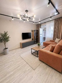 Продажа 3-комнатной квартиры 92.2 м², Чубинского ул., 8Б