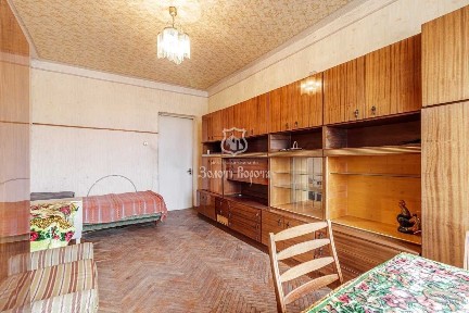 Київ, Вишгородська вул., 56/2