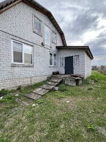 Продаж будинку зроблений по типу дюплекс. с. Червона Слобода
