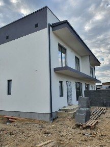 Продаж таунхаусів Минай
