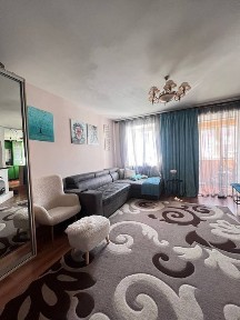 Продаж 3к. кв. на Свердловському масиві