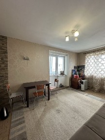 Продам 2 кімн. кв вул. Амосова 32, Салтівка 625 мкр-н