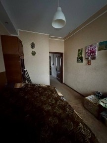 Простора 3-кімнатна квартира в Прилуках р-н Рокитне