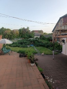 Продам Будинок незалежну половину та Побудову на ділянці 10,68 соток