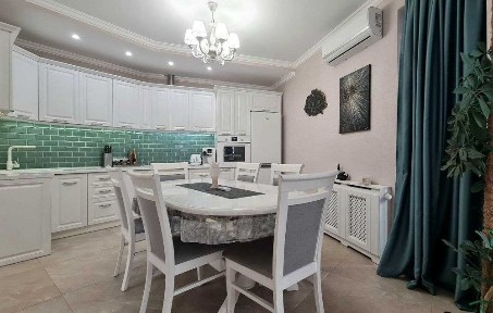 ВИГІДНА ЦІНА! Є-оселя, Є-Відновлення! Продаж 3-кімн. З РЕМОНТОМ 108м² Глушкова 9-В Паркінг БОМБОСХОВИЩЕ ОСББ генератор, парк, метро 7хв