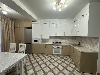 Здається 2 кімнатна новобудова, Проспект