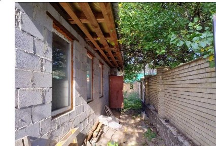 Пропоную до продажу 1/2 будинку в м. Черкасах (казбет)