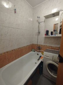 Продам 2х кімнатну квартиру