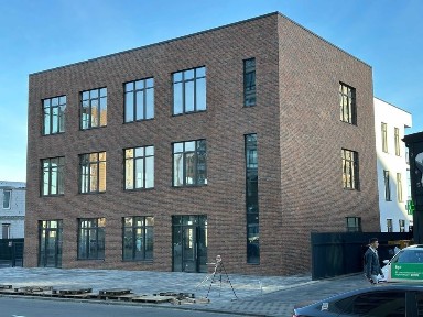 продаж першого та цокольного поверхів 815м2 Київ, + 4 паркомісця