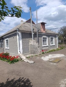 Продається будинок за межами міста