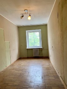 ТЕРМІНОВО продам двокімнатну квартиру в центрі міста! Проспект миру