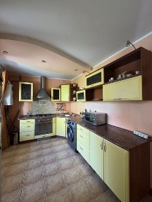 Продаж 2- кімн квартири по вул. Грушевського