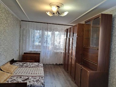 Київ, Соборності просп., 13