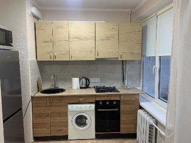 Киев, Львовская ул., 7/9