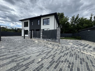 Київська область, Петропавлівська Борщагівка