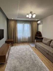 Киев, Ясиноватский пер., 11