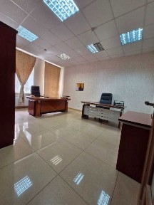 Оренда приміщення 82 кв. м. Метро Олімпійська.