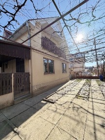Продається будинок р-н ТЦ Білочка