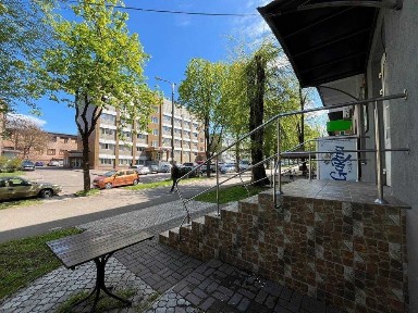 вулиця Гірничих інженерів, район Центрально-Міський, Кривий Ріг, вул. Гірничих інженерів 10, площа 45 кв. м • ID 34223445