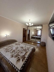 Киев, Межигорская ул., 43