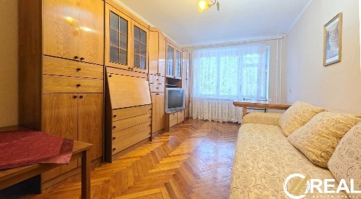 Продаж 3-кімнатної квартири 59.5 м², Відродження просп., 8А