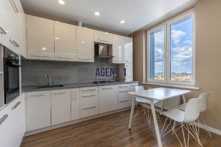 Держпрограми! Паркінг! 2-кімнатна квартира 70 кв. м. з ремонтом, ЖК Crystal Avenue, без комісії