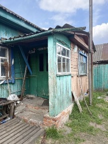 Продаж будинку в центрі с. Ріпки з приватизованою ділянкою!