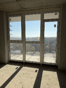 Продаж видової квартири в готовому будинку поруч з озером