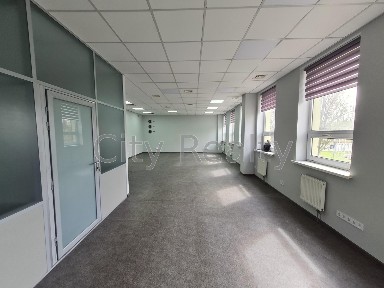 Киев, Автозаводская ул., 54/19