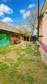 Цегляний будинок Лебедин, всі комунікації, готовий до проживання
