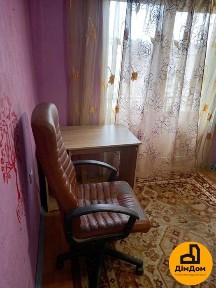 Оренда: вул. Андрія Малишка, 17. Гостинка біля метро Дарниця