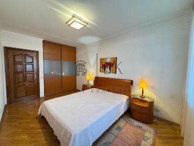 Простора 3к квартира 94 м² | метро Позняки | без комісії