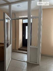 Здається комерційне приміщення на вул. Зарічанська 24, площа 65 кв. м • ID 33881903