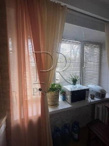 Продаж 2 кімн. квартири/Голосіївський/Науки/хрущівка/ремонт/газ