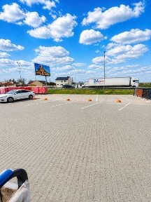 Оренда відкритих торгових площадок на ринку «Анжеліка» (фасад на Окружну дорогу, район «Два стовпи»)